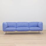 Begagnad soffa Gather från Edsbyn i blåmelerat tyg. Mått: Höjd: 73 cm Sitthöjd: 42 cm Bredd: 235 cm Djup: 80 cm. 