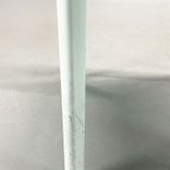 Begagnad stol från IKEA, modell Janinge. I vit färg. Mått bredd 50 cm, djup 46 cm, höjd 76 cm och sitthöjd på 44 cm. Tillverkad i slitstark förstärkt propylenplast och kan staplas.