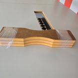 Begagnat projektbord Disc från Skandiform i grå färg med kabelhål. Mått: bredd 450 cm, djup 120 cm, höjd 103 cm. 