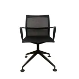 Begagnad Konferensstol från Vitra, modell Physix i svart färg, med armstöd. Mått höjd 89 cm, bredd 62 cm och djup på 63 cm med en sitthöjd av 48 cm. 