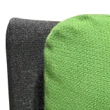 Begagnad modulsoffa Playback från Offecct. Rak modell i svart med tre gröna ryggdynor. Mått: Höjd 75 cm x Bredd 180 cm x Djup 65 cm Sitthöjd: 43 cm  