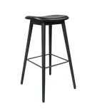 Begagnad barstol från Muuto, modell Fiber Bar Stool. I svart. Mått: höjd 79 cm, bredd 46 cm och djup 33 cm.  