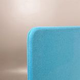 Begagnad blå rektangulär bordsskärm från Abstracta modell Softline i blått. Mått Bredd: 160 cm, Djup: 3 cm, Höjd: 65 cm.