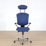 Begagnad kontorsstol Maxikon från Savo i blått. Mått: Sitthöjd: 40-54 cm, Sittdjup: 45 cm, Sittbredd: 45 cm, Höjd: 95-109 cm. 