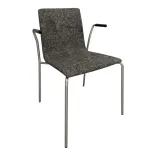 Begagnad Konferensstol från Skandiform, modell Bombito. Helklädd i grått mönstrat tyg med silverfärgat underrede. Mått: Höjd 77,5 cm, Bredd 54 cm, Djup 52 cm, Sitthöjd 44 cm. 