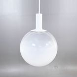 Begagnad taklampa Fog från Zero i vit. Mått: Diameter 35 cm. 