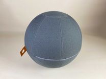 Begagnad balansboll Office Ballz från Götessons. I grönt tyg. Mått: diameter 65 cm. 