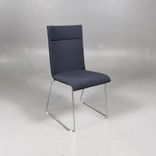 Begagnad konferensstol Lin från Tronhill. I grå textil, kromat stativ. Mått: Bredd 47 cm, Djup 45 cm, Höjd 96 cm, Sitthöjd 48 cm. 