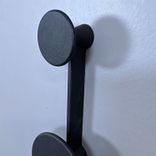 Begagnad klädhängare Afteroom Small från Audo Copenhagen. I svart metall. Mått bredd 18.5 cm, djup 4 cm och höjd 7.4 cm. 