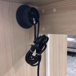 Begagnat projektbord i ljus ek med powerdot. Mått: bredd 180 cm, djup 70 cm och höjd 90 cm. 