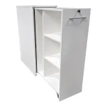 Begagnat towerskåp med placering till höger från SA Möbler i vit färg. Mått: höjd 122 cm, bredd 45 cm, djup 84 cm. 