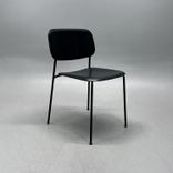 Begagnad matstol Soft Edge 10 från HAY i svart. Mått: bredd 50 cm, djup 53 cm, Höjd: 78 cm, Sitthöjd: 46 cm. 