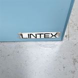 Begagnad ljusblå glastavla från Lintex. Mått: bredd 125 cm och höjd 100 cm. 
